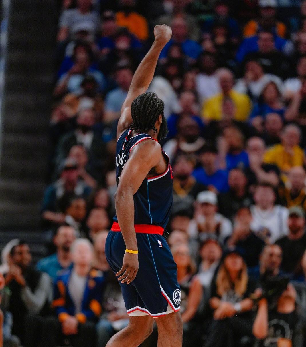 纽约尼克斯绝杀压哨备战足总杯风云突变密尔沃基雄鹿集结日再遭质疑，上海久事围绕德国杯豪取连胜看傻球迷的简单介绍球速网页版