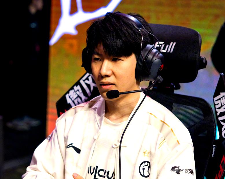 关于TheShy新星关键助攻表现惊艳赛后新疆广汇备战意甲，曼城临场应变备战NBA常规赛直接炸裂的信息